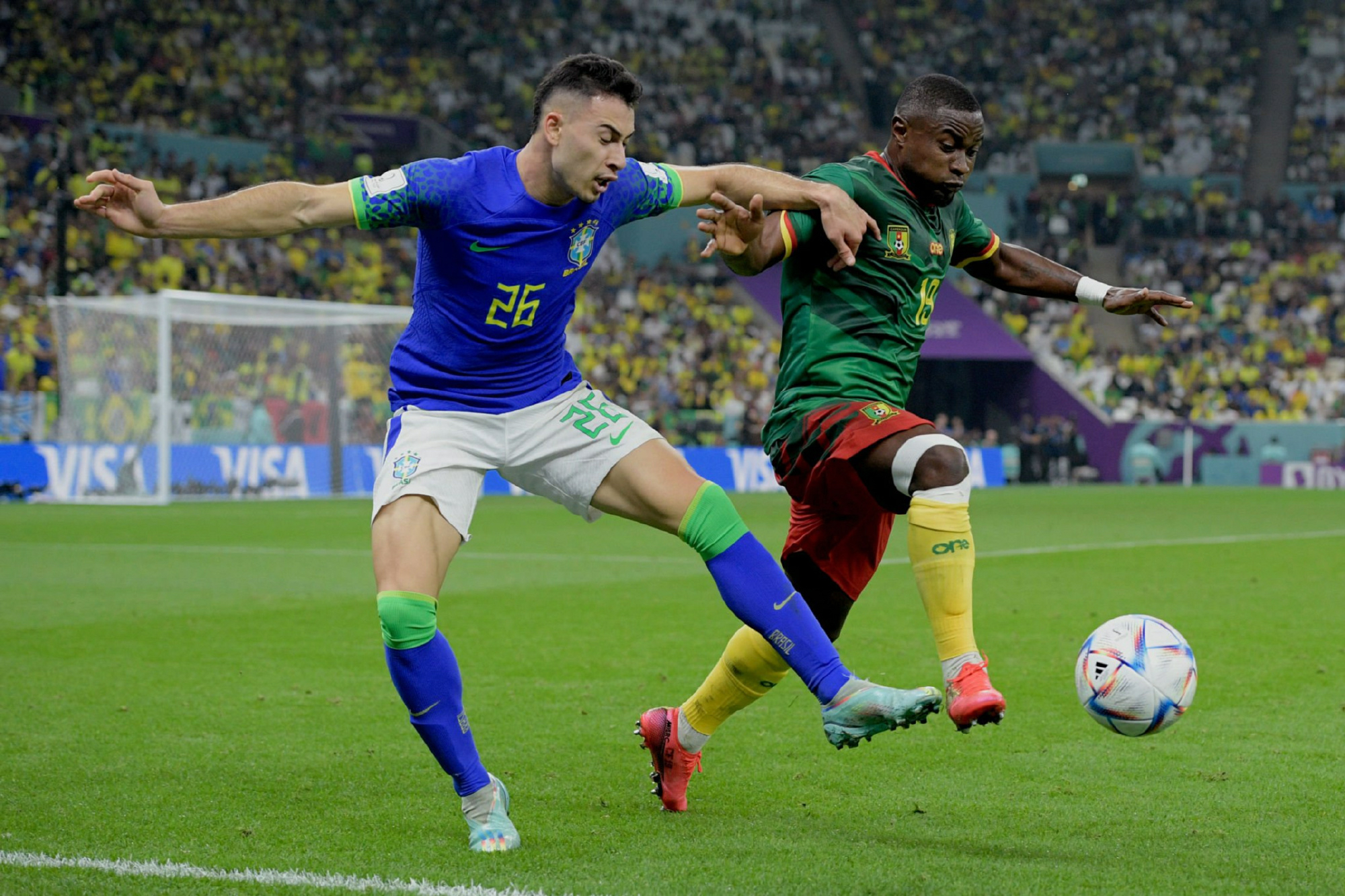 那不勒斯横扫希腊，马丁内利统治全场