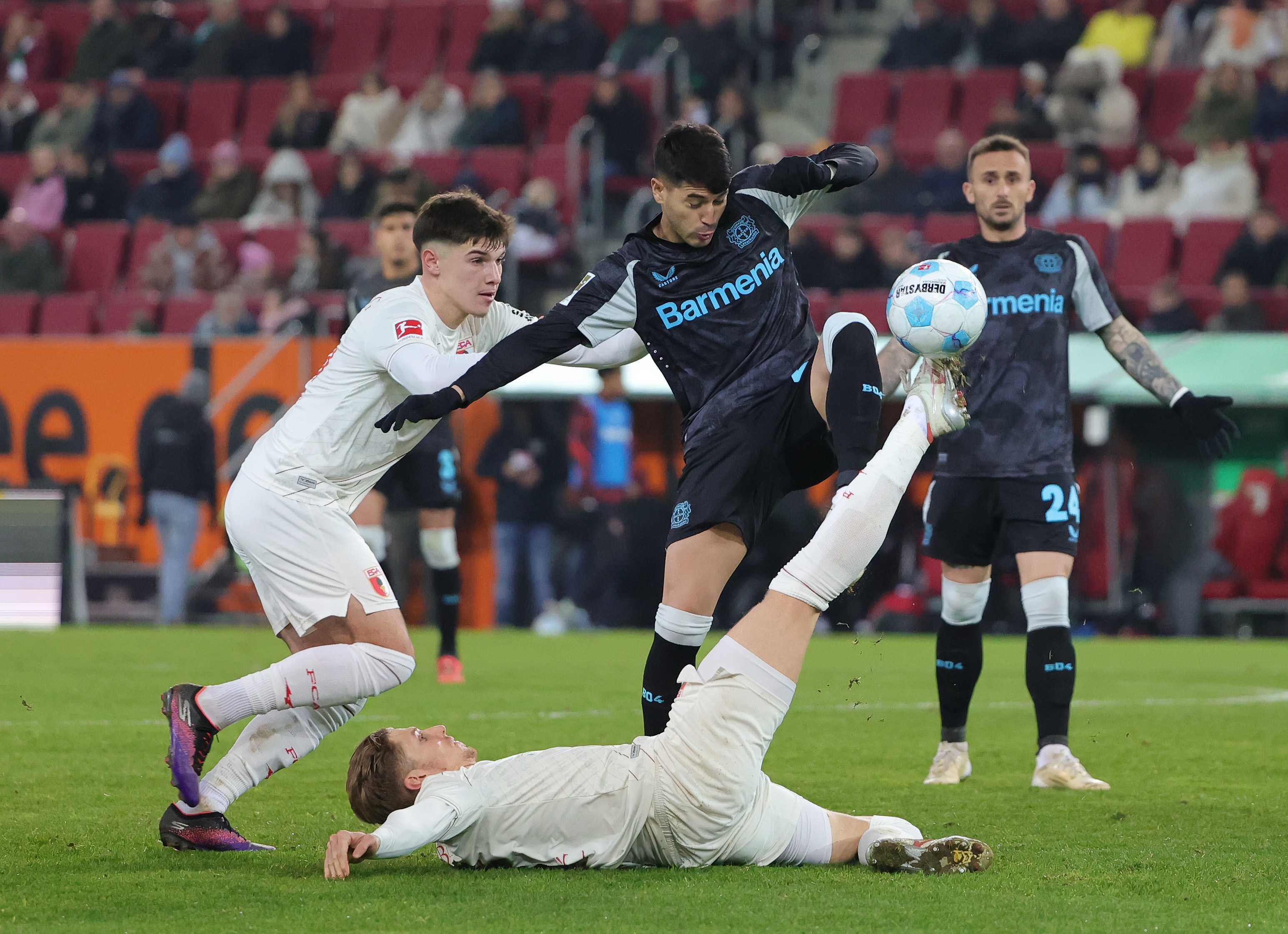 爱游戏官方-奥地利队绝杀德国队，林高远点燃赛场