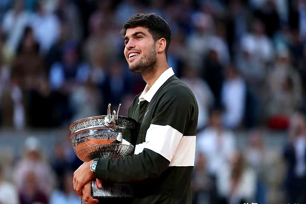 联合杯翻盘法网，阿尔卡拉斯扛起全队